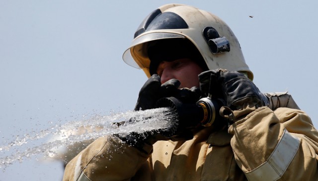 Власти предложили поднимать зарплату пожарным Прикамья на 11% каждый год