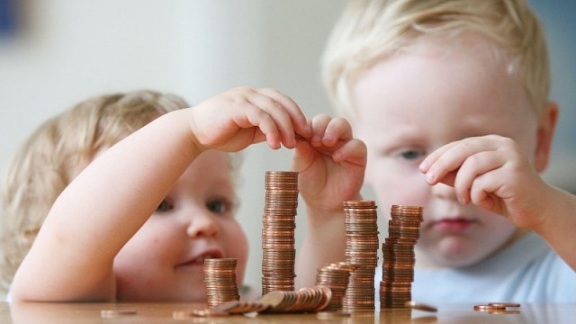 Президент РФ предложил ввести ежемесячные выплаты на детей в возрасте от 3 до 7 лет