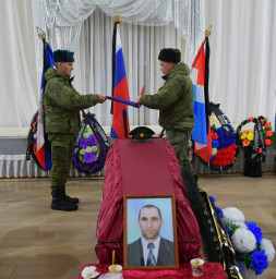 Александровский округ простился с Константином Захаровым