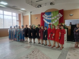 Творческие ветеранские коллективы ДК «Горняк» и клуба посëлка Луньевка отправились в гости в Яйву