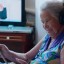 Пенсионеров Прикамья научат работать со смартфонами и планшетами