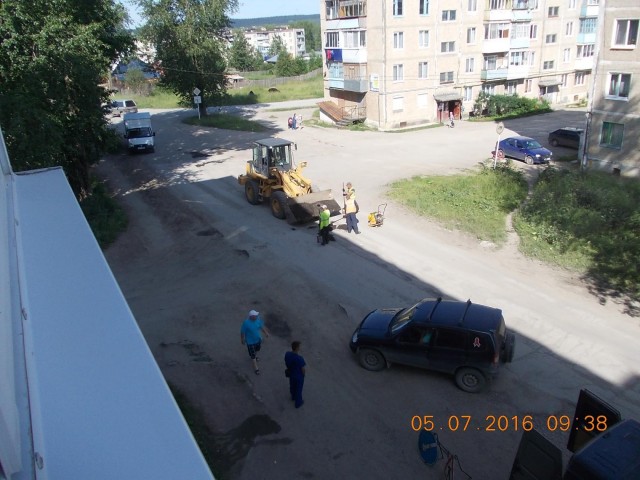 ​По улице Халтурина ремонтируют автодорогу