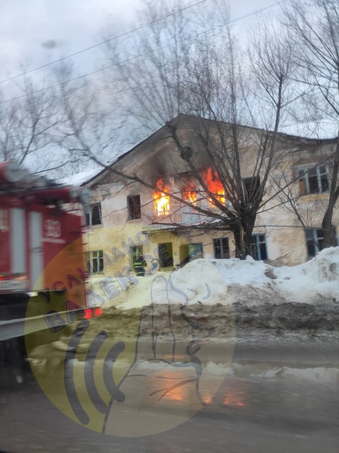 21 марта в Александровске горел двухэтажный дом