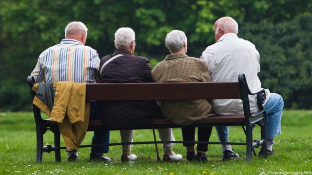 С 1 июля некоторые пенсионеры будут получать повышенные пенсии