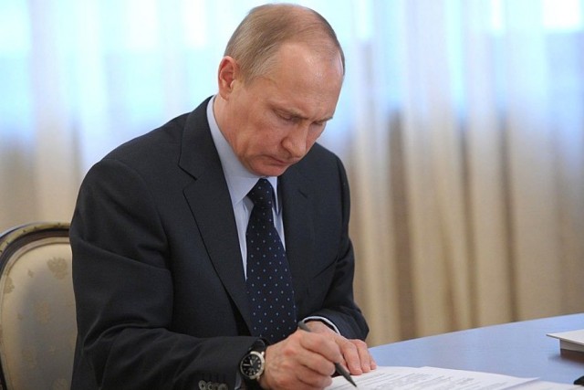 Путин подписал ряд новых законов