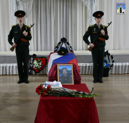 Александровский округ простился с Василием Шешуковым