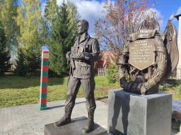 3000 краеведов
