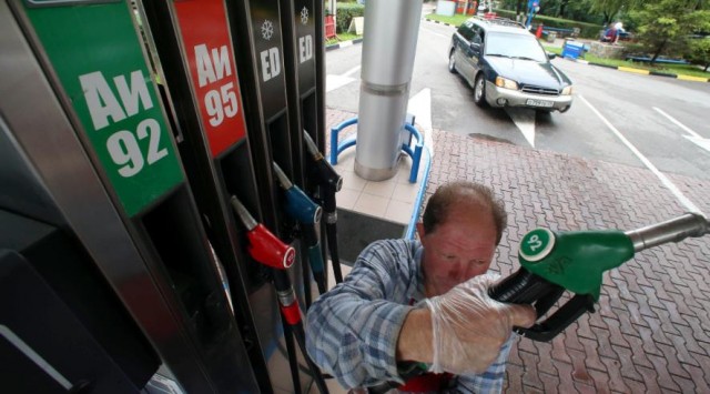 Россиян предупредили о новом скачке цен на бензин
