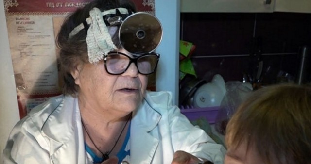 Во Всеволодо-Вильве врач-пенсионер принимает жителей на дому