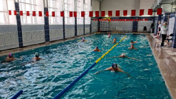 Режим работы бассейна и спортзала в Яйве