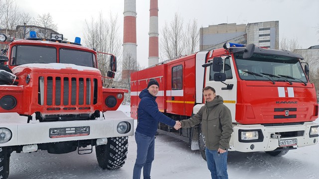Автопарк пожарной техники Яйвинской ГРЭС пополнился новыми машинами