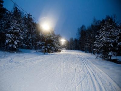 Лыжную трассу в Александровске с 15 декабря начнут освещать по вечерам