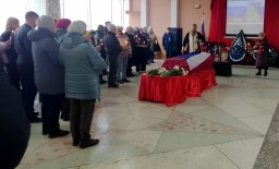 Яйва простилась с героем